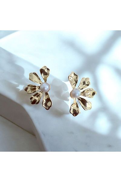 demirosa Lotus Flower Pearl Beaded Earrings