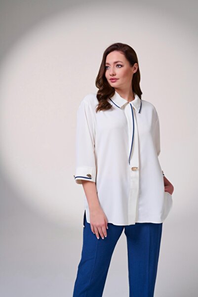 DE WHITES Plus Size Shirt with Crewneck and Collar Detail with Sleeves Accessories