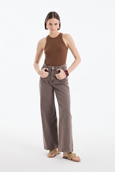 Quzu Loose Fit Jeans with Wash Detail