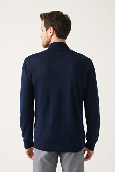 Avva Men's Navy Blue Wool Blended Half Zippered Stand Collar Cardigan E 005018