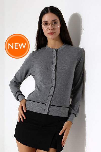 Şiir Raye Women's Soft Textured Ribbed Crew Neck Buttoned Long Sleeve Knitted Cardigan - Smoked