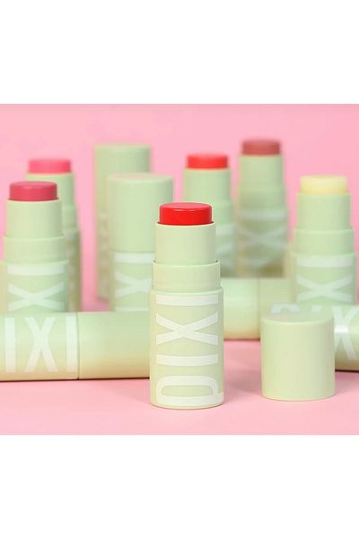 pixi + Hydra Lip Treat - Colored Lip Balm Passion (4,8g)