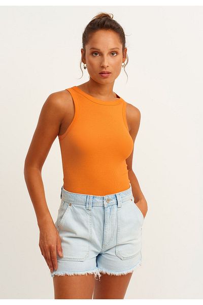 la & vetta Woman's Orange Ribbed T-shirt Halter Collar Knitted Singlet