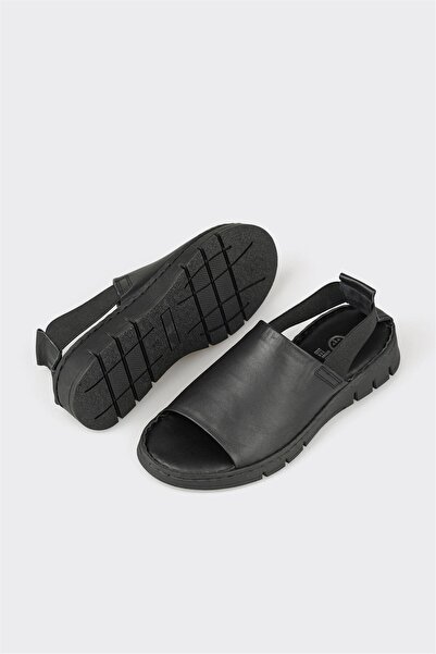 Elle Shoes Siyah Deri Kadın Spor Sandalet