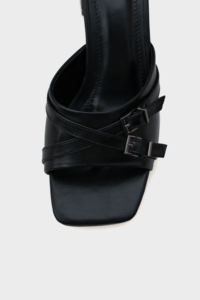Capone Outfitters Women's Belt Detailed Thick Heeled Black Slippers