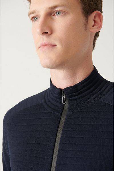 Avva Marineblauer Strickpullover mit halbem Reißverschluss und Stehkragen für Herren A22y5060