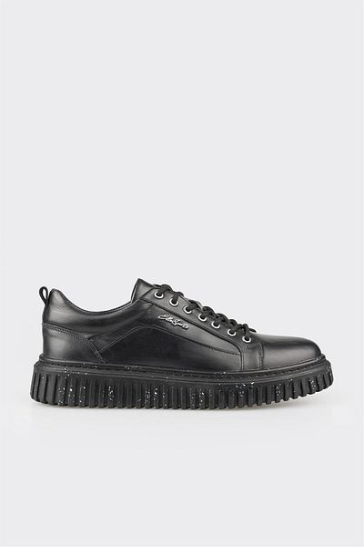 Elle Shoes حذاء رياضي جلد أسود للرجال