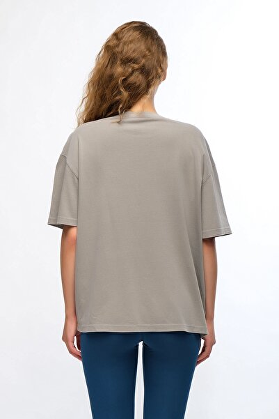 Chandraswear Gray Women's Mineral Dyed Organic Cotton Oversize T-shirt - Maya
