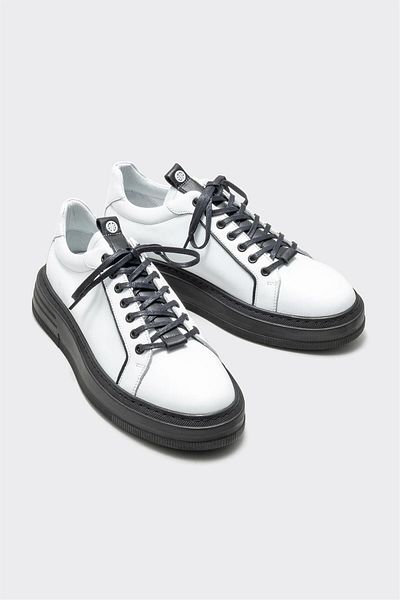 Elle Shoes أحذية رياضية جلدية بيضاء للرجال