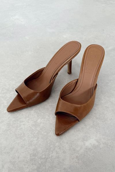 nope21shoess Henna Caramel Heeled Slippers