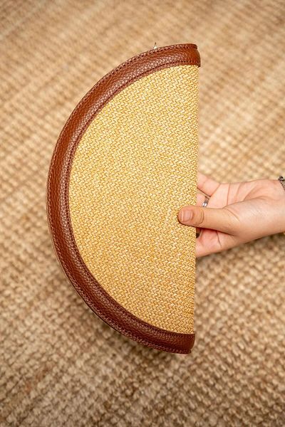 LAMİNTA Areyo Wicker Oval Clutch Taba