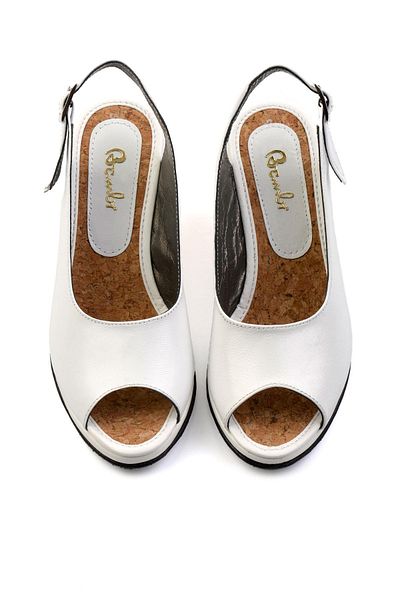 Bambi White Leather Women's Sandals K05582032103