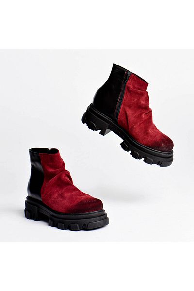 Vanilla Days Andorra Boots in Two Colors Red
