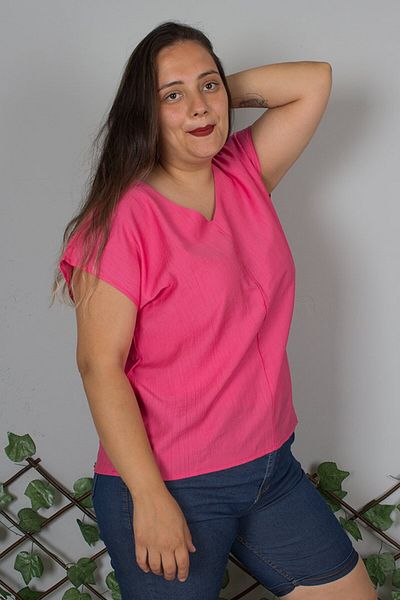 Truva XXL V-Neck Crepe Silk Blend Tiril Tiril Pink Blouse – the Meeting of Elegance and Comfort