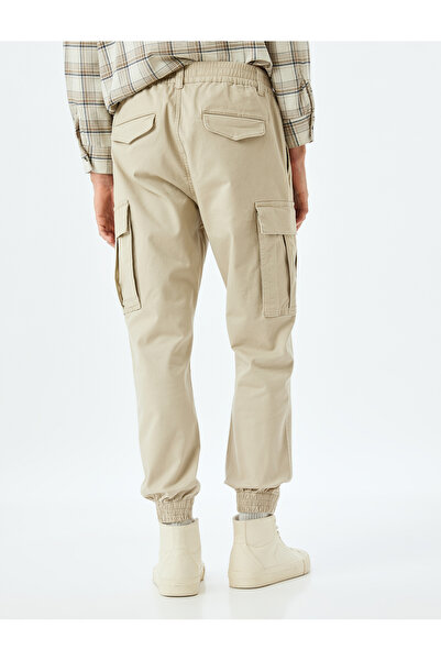 Koton Pamuklu Gabardin Cep Detaylı Düğmeli Beli Lastikli Jogger Pantolon