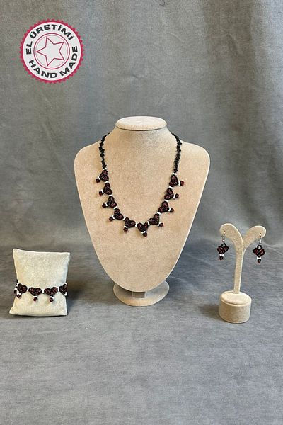 Uretti - Tuğba 9352 2971 Handmade Black Sand Bead Heart Model Jewelry Set