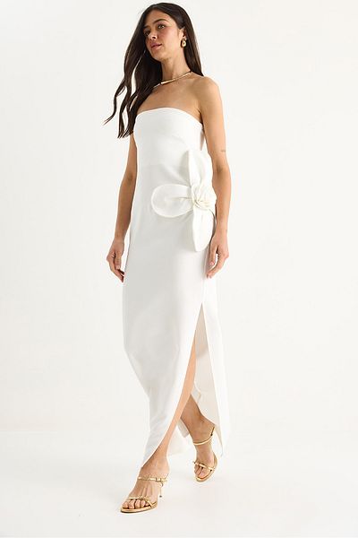 Bianco Lucci Women's Floral Accessory Slit Detailed Strapless Maxi Dress 2602 60283331