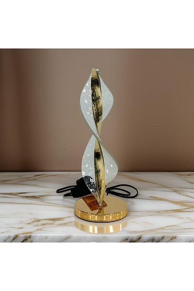 DEC10 Elegant gold lampshade