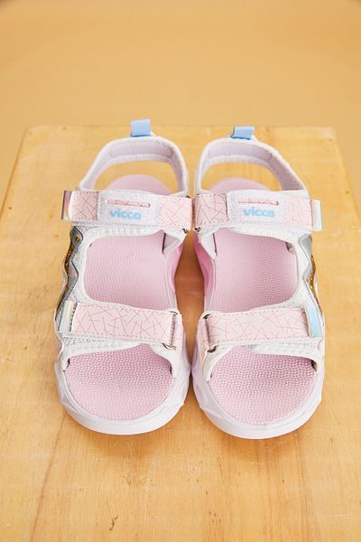 Vicco Legendy Lighted Girls Preschool White Sandals