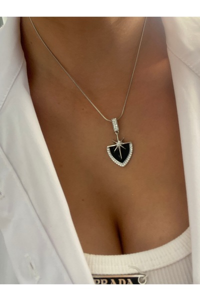 Byoz store قلادة فارس الفضة مع حجر كوكاي للموسم الجديد