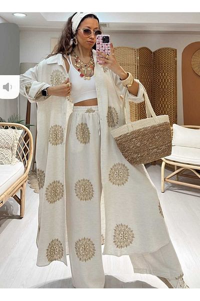 QUAWEAR Shirt Collar Gold Glitter Embroidered Long Tunic with Side Pockets and Trousers Double Suit