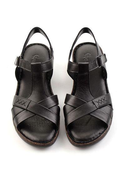 Bambi Black Leather Women's Sandals K05907020703