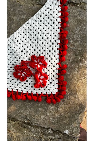 pulur.co White Colored Mesh Model Red Flower Detailed Bandana Handmade Knitted Crochet Bandana
