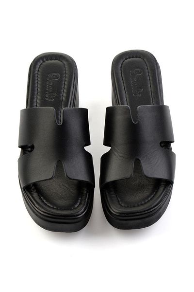 Bambi Black Leather Women's Slippers K04628100003