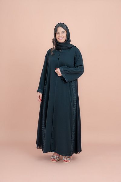 IKKXA Luxe Kulfa Embellished Abaya