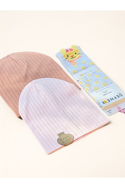 BETSY STUDIO Baby Girl Beanie & Socks Set Gift