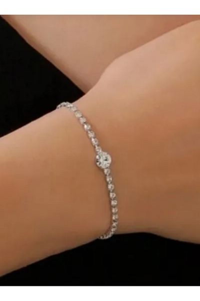 Mihra Aksesuar Bracelet with Stones in the Middle of the Single Stone
