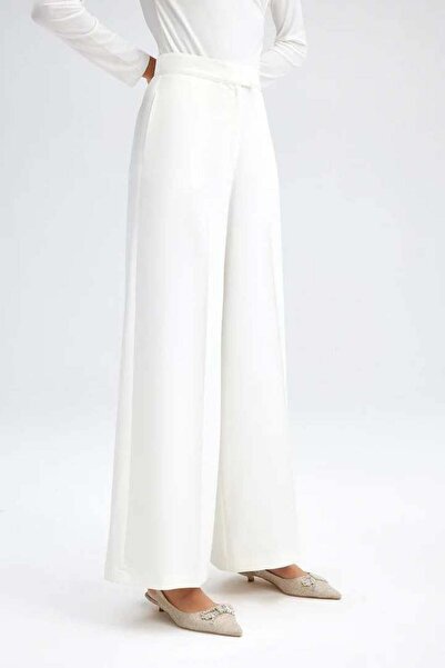 Touche Geniş Paça Krep Pantolon Beyaz