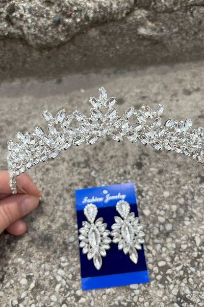 Hobigram Silvana Silver Bridal Henna Crown Special Occasion Accessory Women's Crown and Thin Shuttle Earring Set
