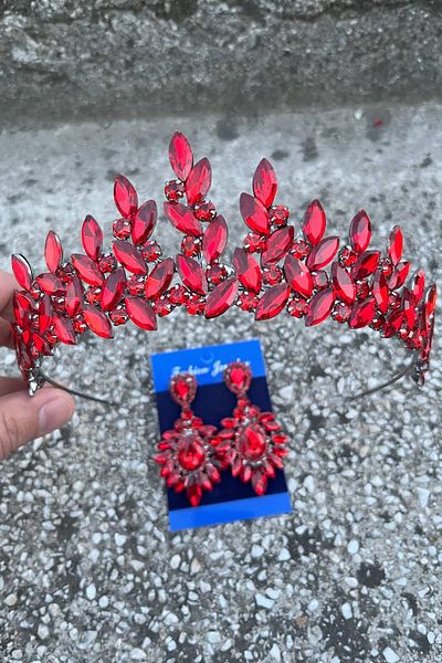 Hobigram Regina Red Bridal Henna Crown Special Occasion Accessory Women's Crown and Wide Shuttle Earring Set