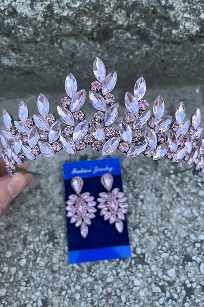 Hobigram Regina Pink Bridal Henna Crown Special Occasion Accessory Women's Crown and Thin Shuttle Earring Set