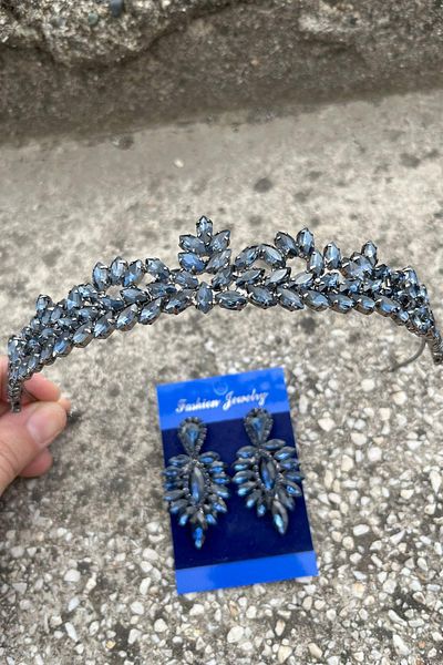 Hobigram Silvana Navy Blue Bridal Henna Crown Special Occasion Accessory Women's Crown and Thin Shuttle Earring Set