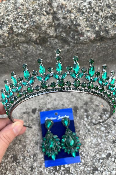 Hobigram Ivanna Green Bridal Henna Crown Special Day Accessory Women's Crown and Wide Shuttle Earrings Set
