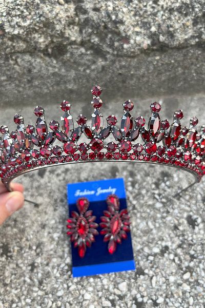 Hobigram Ivanna Burgundy Bridal Henna Crown Special Occasion Accessory Women's Crown and Thin Shuttle Earring Set