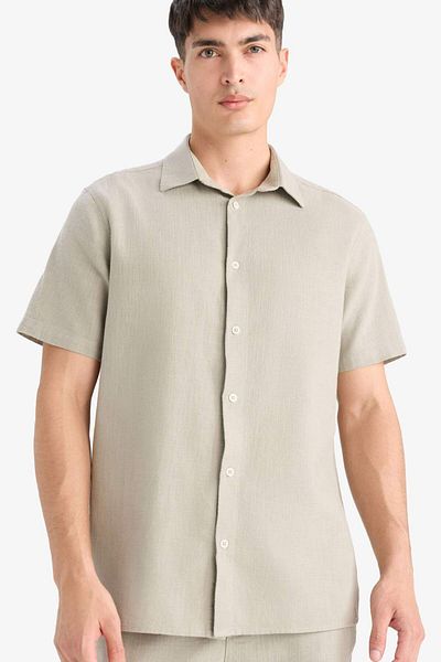 DeFacto 100% Cotton Regular Fit Polo Collar Summer Short Sleeve Shirt D8613Ax25Sm