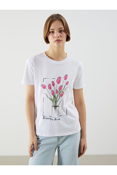 LC Waikiki Γυναικείο μπλουζάκι Özmarka New Season με στάμπα ροζ λουλουδιών