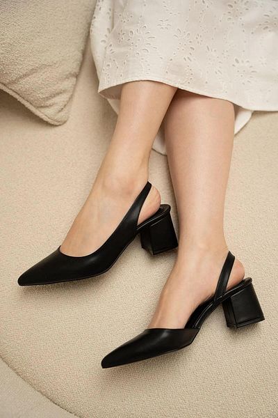 LamintaGlobal Tulip Black Thick Heel Women's Shoes