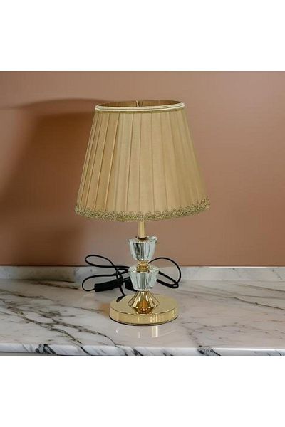 DEC10 Elegant gold bedside lamp