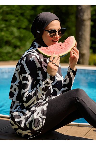 Mayovera Hijab Swimsuit Top - Logo Motif