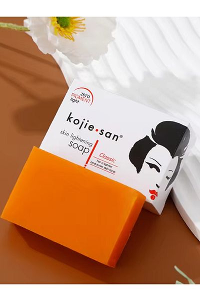 Kojie San Skin Lightening Zero-Pigment Anti Acne Kojic Acid Soap With Hydromoist 135G