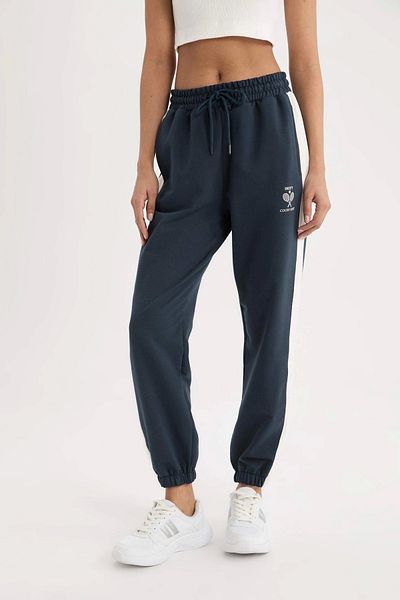 DeFacto D7138 Navy Blue DeFactoFit Standard Fit Sportsman Jogger Λεπτό αθλητικό παντελόνι με κορδόνια μέσης με τσέπη Β