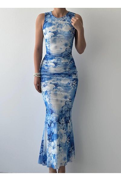 Julidress Μπλε και λευκό φόρεμα με μοτίβο λουλουδιών Premium με επένδυση από τούλι