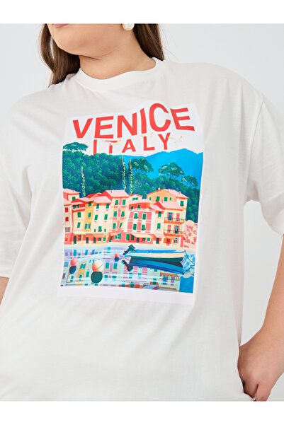 Styli Plus Size Venice Italy Graphic Print Short Sleeve T-Shirt