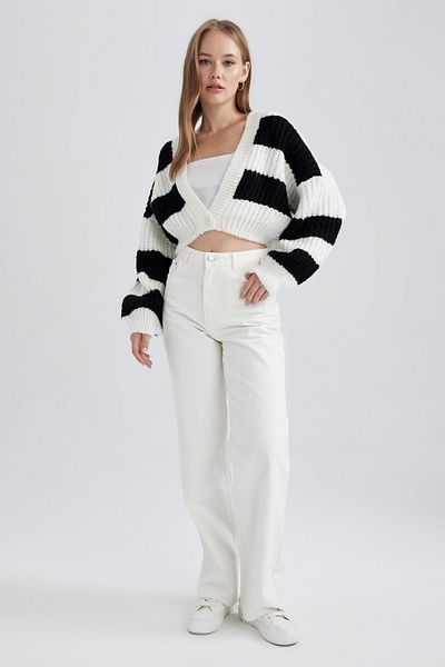 DeFacto Cool Oversize Fit V-Neck Knitwear Cardigan