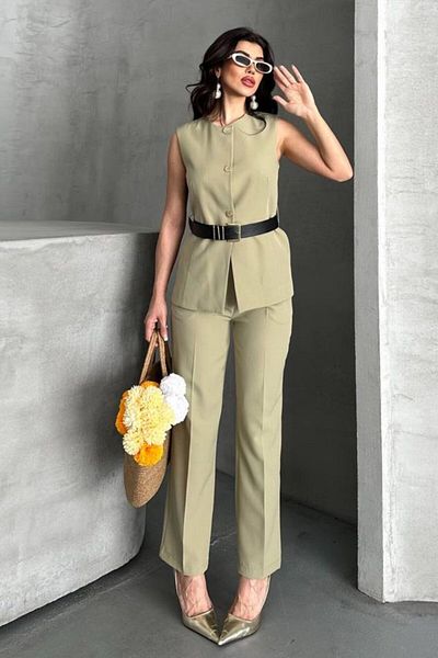 spirituel Women's Double Bottom Top Set Stylish Belted Button Detailed Crew Neck Regular Vest Pants Set