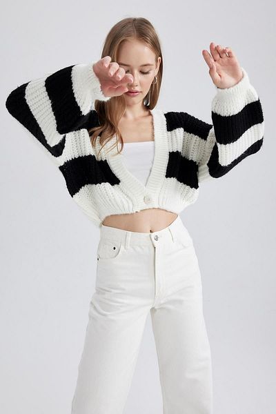 DeFacto Cool Oversize Fit V-Neck Knitwear Cardigan